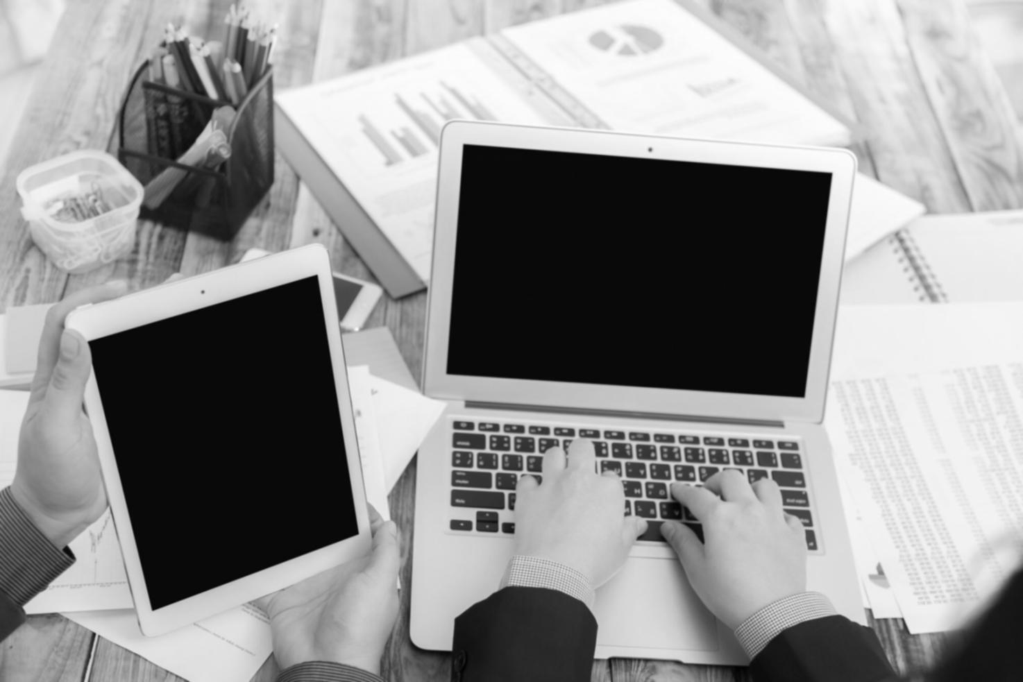 Equipa a trabalhar em estratégias fiscais personalizadas